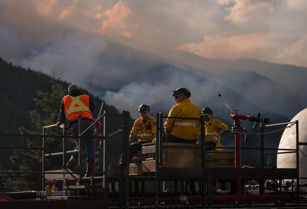 Магистрала 1 през Fraser Canyon е отворена, след като горски пожар я затвори за 7 седмици