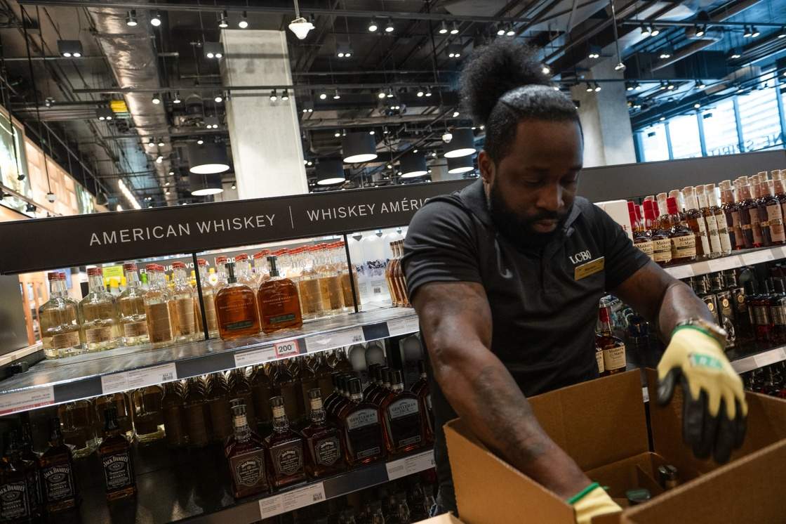 Will Canadians buy U.S. alcohol if it returns to shelves?