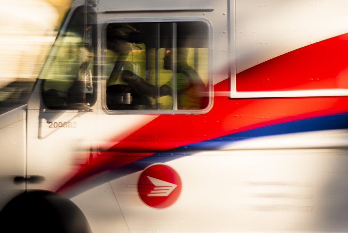 Canada Post отчита тримесечна загуба от $277 милиона след финализирането на нов синдикален договор