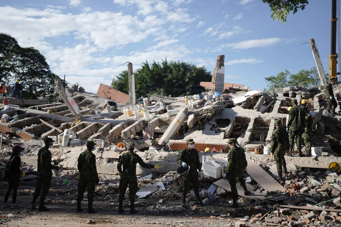 Colombia earthquake rescue continues as hundreds remain missing