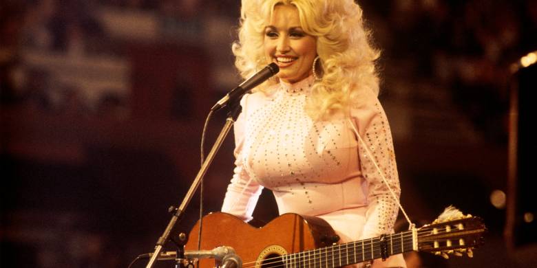 5 Cool Dolly Parton Facts You Probably Didn’t Know