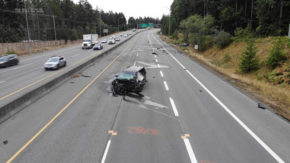Teen arrested for impaired driving following crash that killed 2 on Vancouver Island