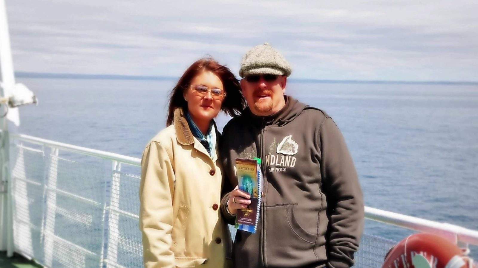 Alberta woman says airline lost husband’s ashes
