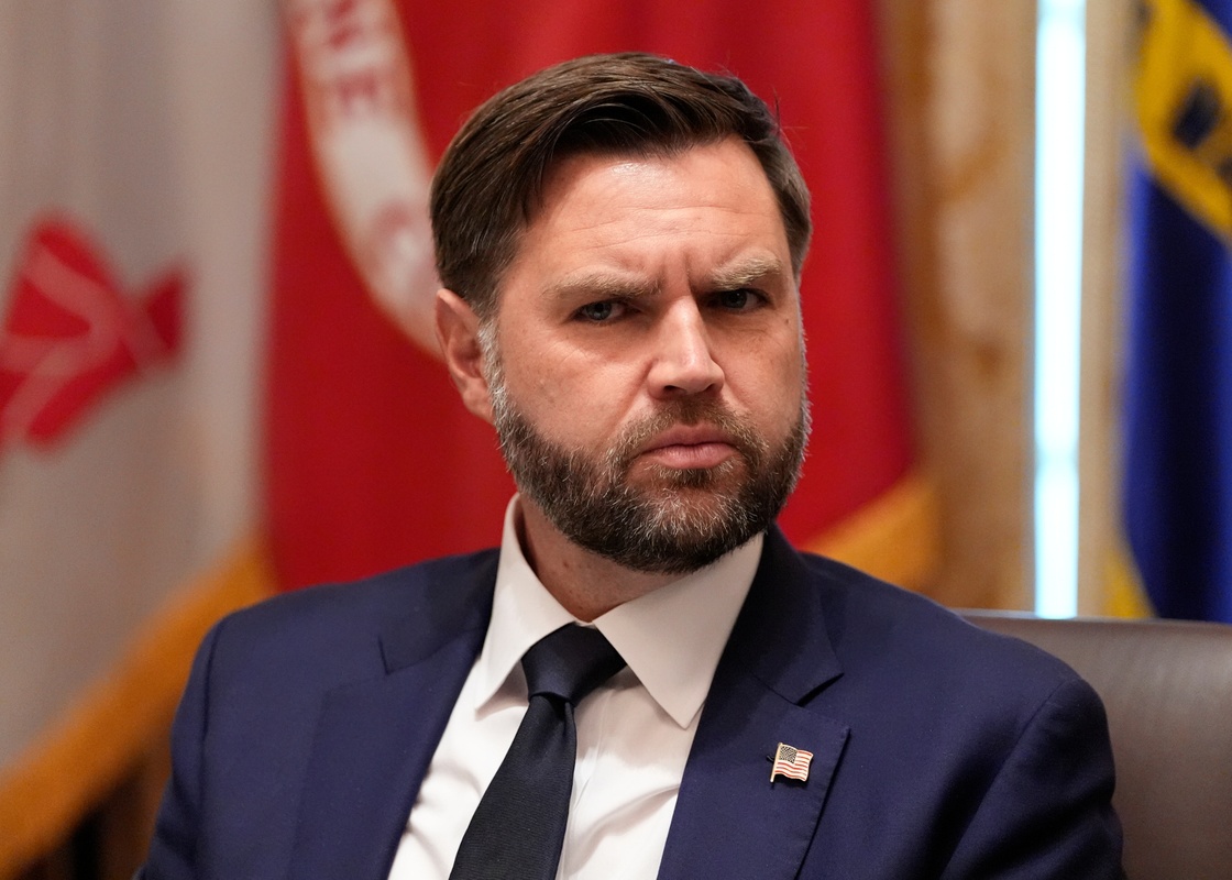Ванс поиска от Украйна да не нанася удари по руската енергийна инфраструктура: доклади