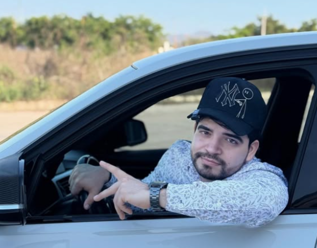 Mexican TikTok influencer Cesar Gastélum shot dead while livestreaming outside restaurant