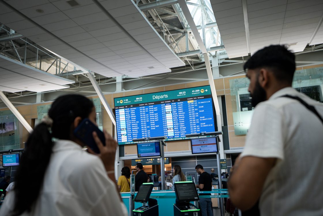 Очаква се закъсненията на полетите на WestJet да продължат дни въпреки прекратяването на стачката