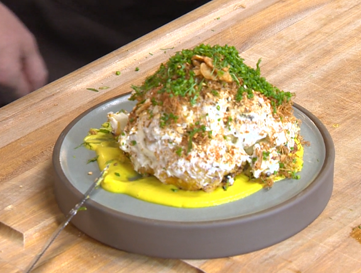 Simply Delicious Recipe: Whole Roasted Cauliflower with Yellow Cauliflower Curry Sauce