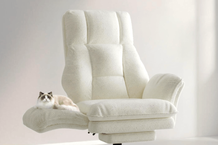 Unpacking the viral criss-cross office chair trend