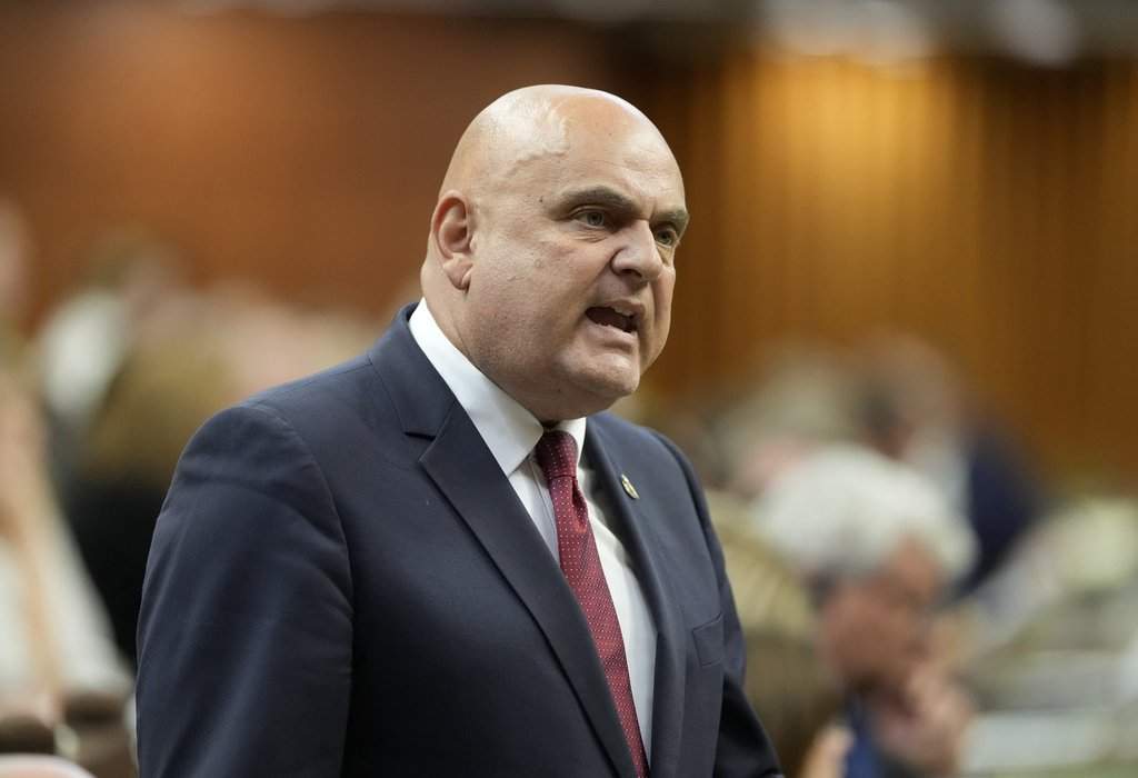 Conservative MP Larry Brock to resign next month