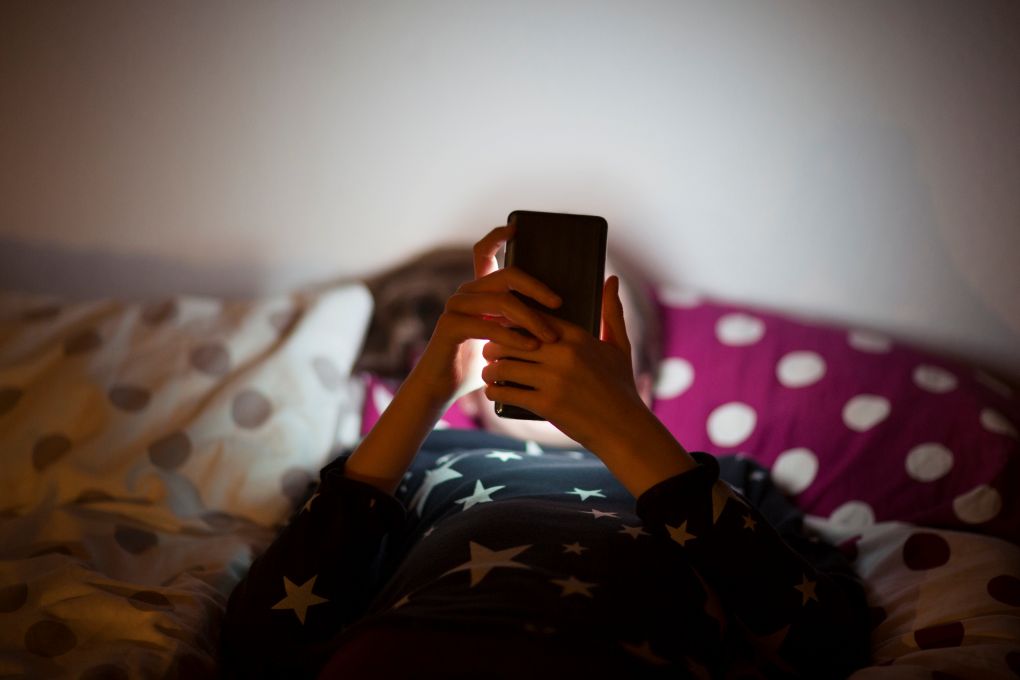 Ръст в нощните обаждания до Kids Help Phone „канарче в въглищната мина“, казва изпълнителният директор