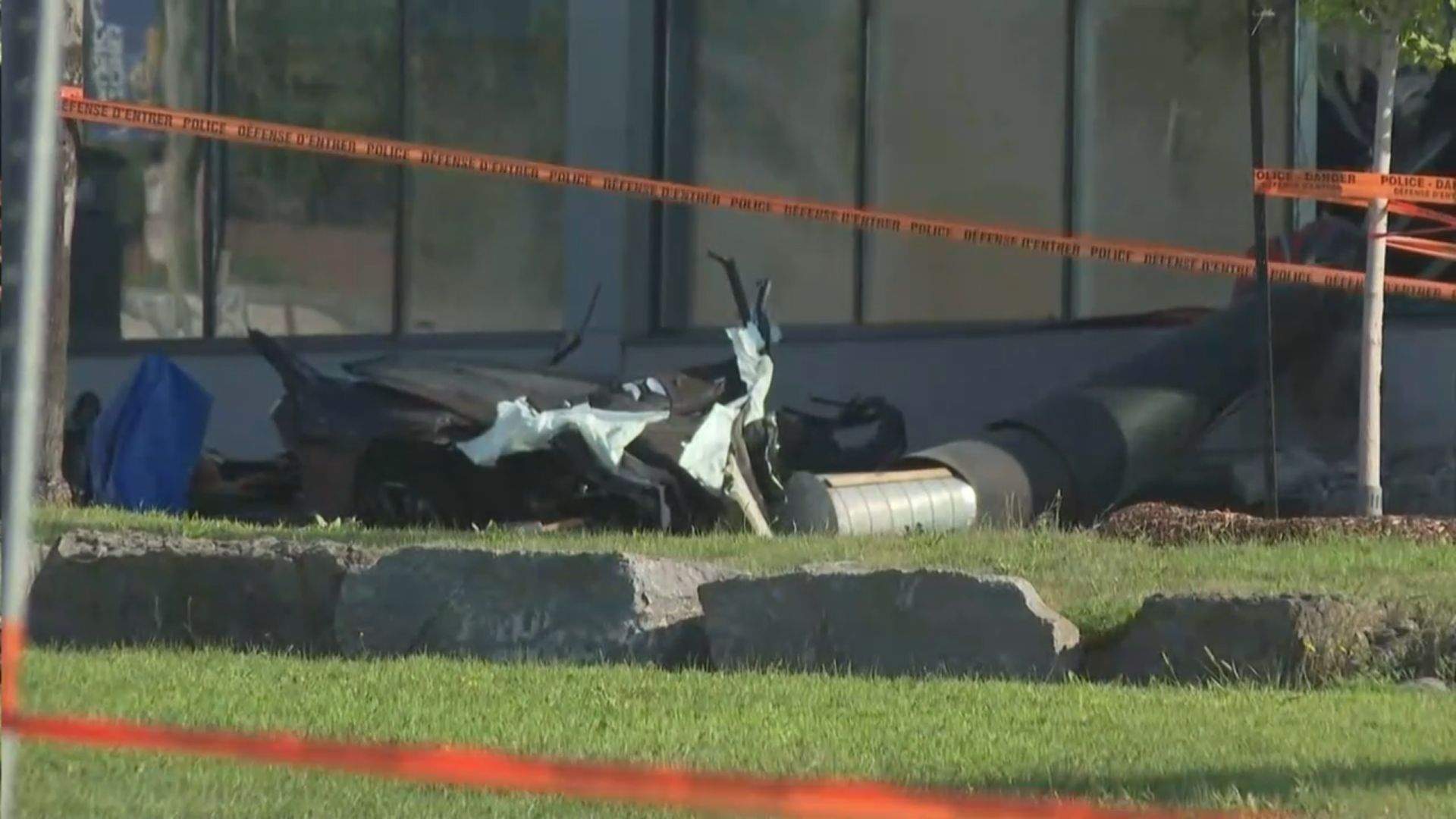Two Dead, One Critical After Laval Crash During Police Avoidance