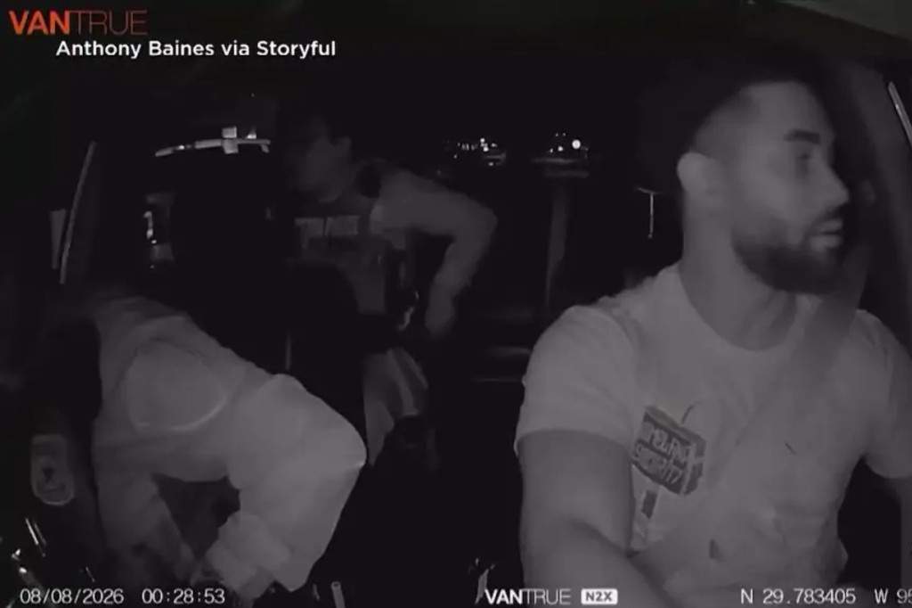 Houston police officers jump into Uber to chase running suspect, video shows