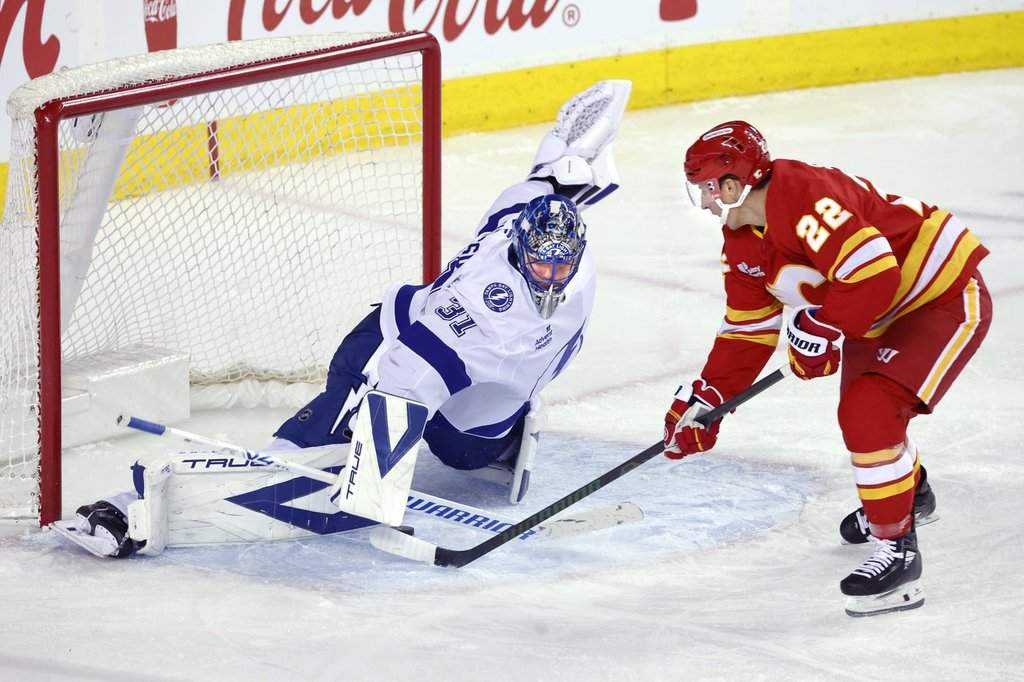 Senators acquire goalie Jonas Johansson from Lightning for future considerations