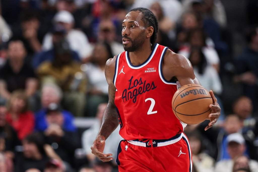 NewsAlert: Leonard to Raptors deal made official