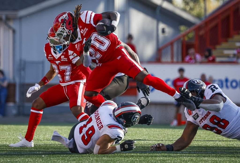 Calgary Stampeders down Ottawa Redblacks 40-38