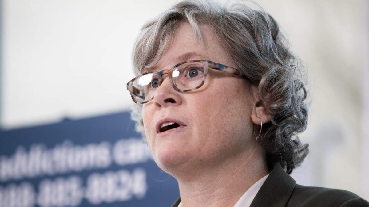 B.C.’s deficit forecast up $450M to $13.8B after calculation errors on gas royalties