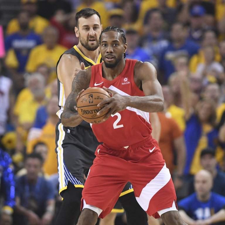 Reports: Leonard signs two-year deal with Raptors