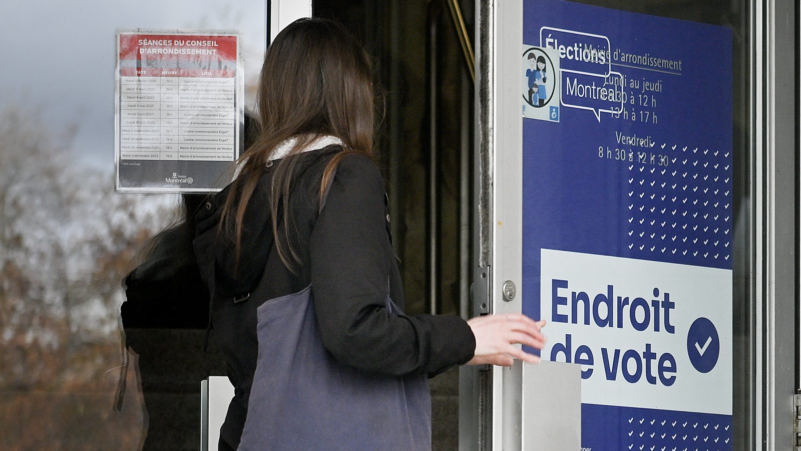Élections Québec казва, че ще изпраща информация за гласуване само на френски