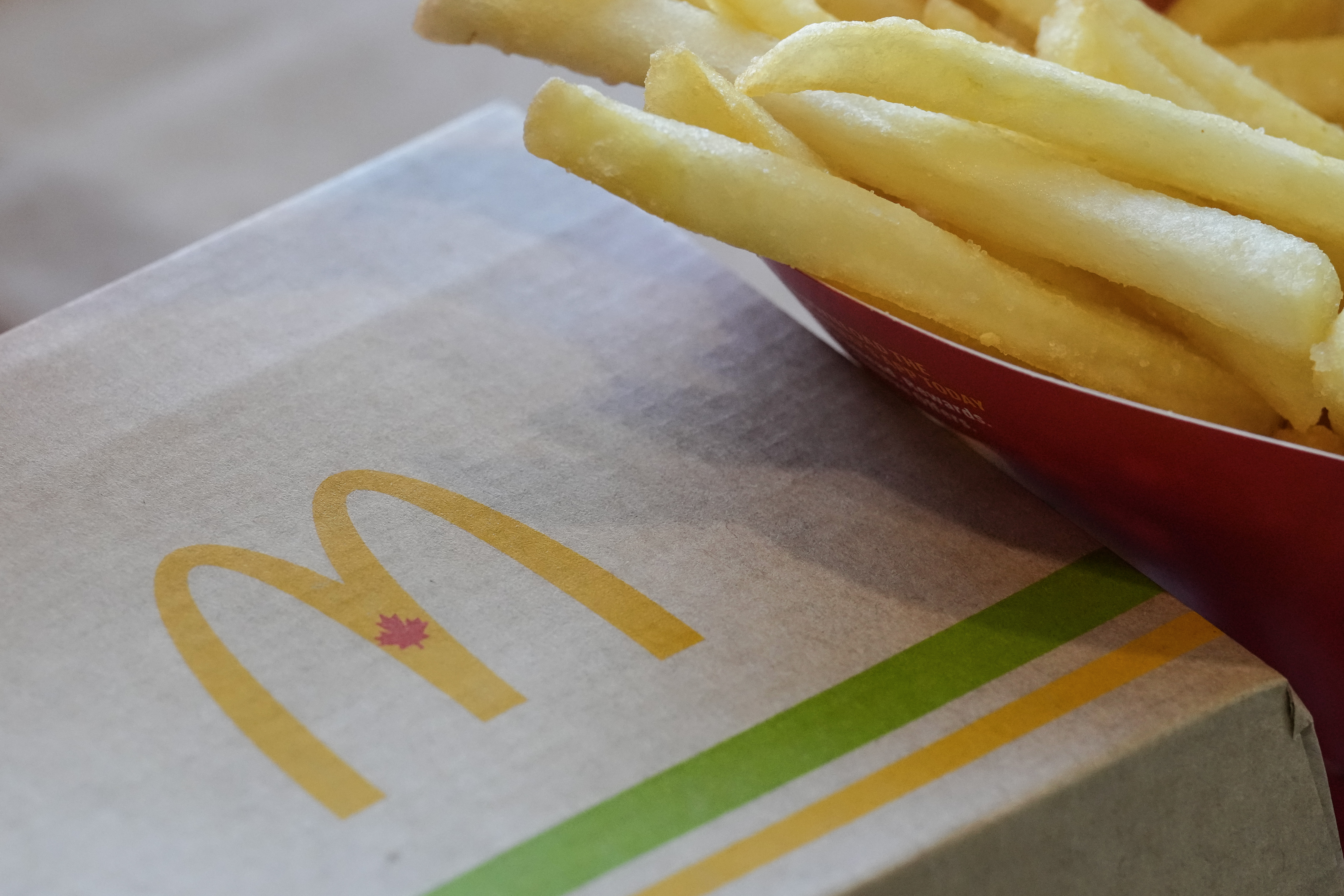 Клиент на McDonald’s без панталони е обвинен в неприлични действия: полицията в Халифакс