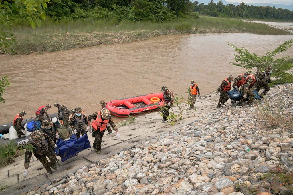 Ottawa sends officials to Nepal to support search for missing Canadians