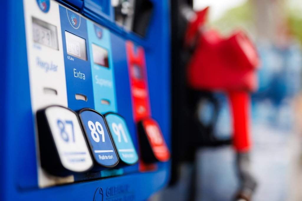 Alberta to pause provincial fuel tax until 2027