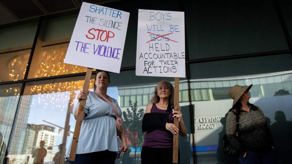 Protesters gather in Edmonton before Oilers game