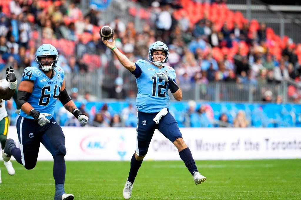 Argos clinch playoff berth with victory over Elks