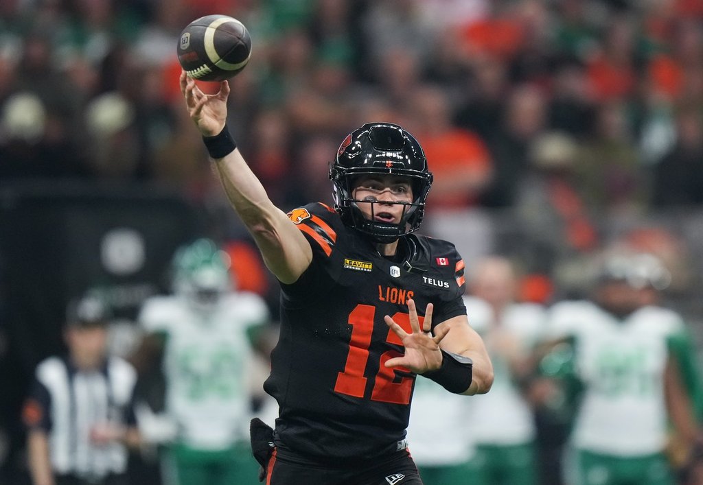 Lions climb standings with win over Roughriders