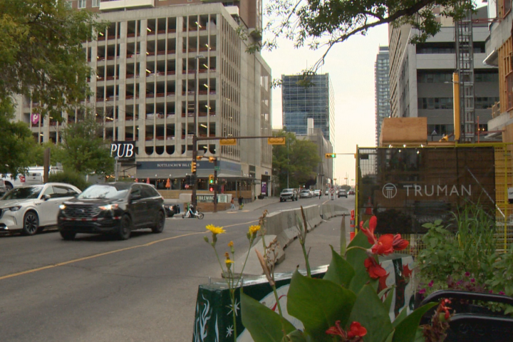Green Line LRT surface route through downtown Calgary finalized by city council