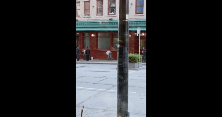 Downtown Vancouver business owner says rampant open drug use is everywhere - BC | Globalnews.ca