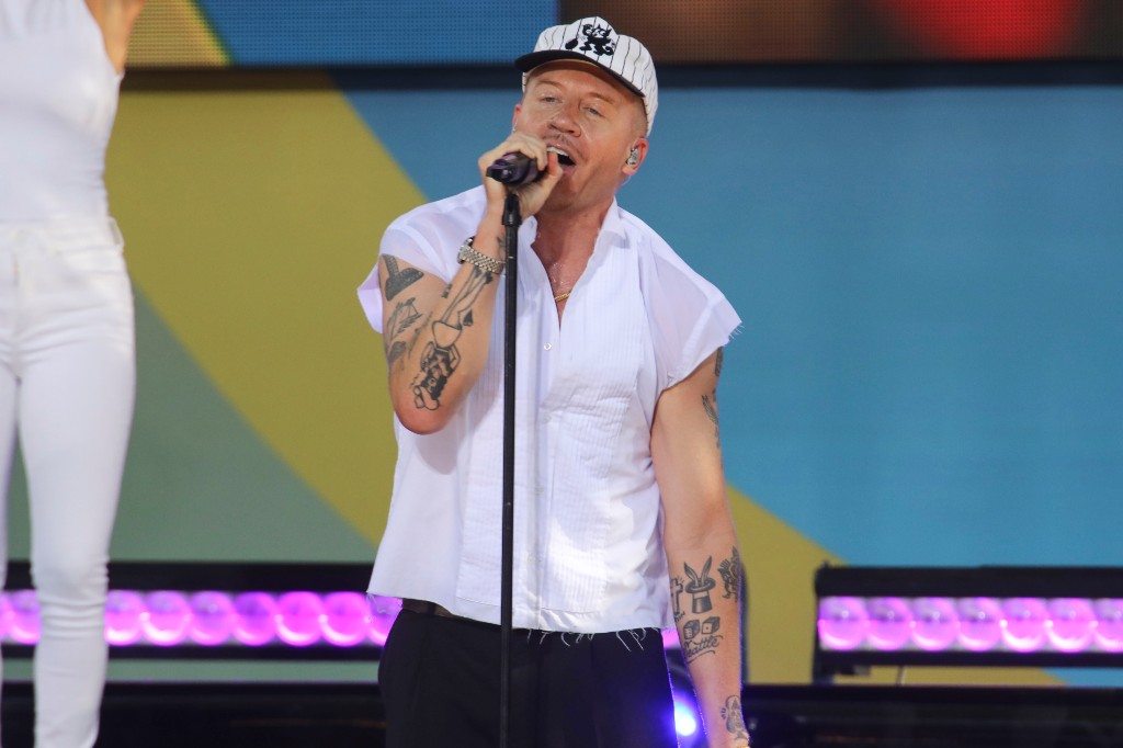 Macklemore обявява турне „Free Palestine“ след падането на Ed Sheeran