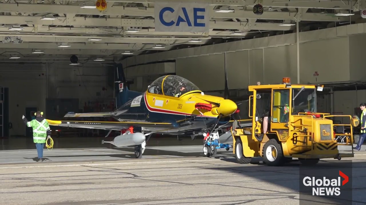 Siskin II aircraft – the same model selected to replace Snowbirds – arrive in Moose Jaw