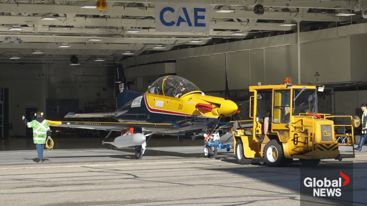 Siskin II aircraft – the same model selected to replace Snowbirds – arrive in Moose Jaw