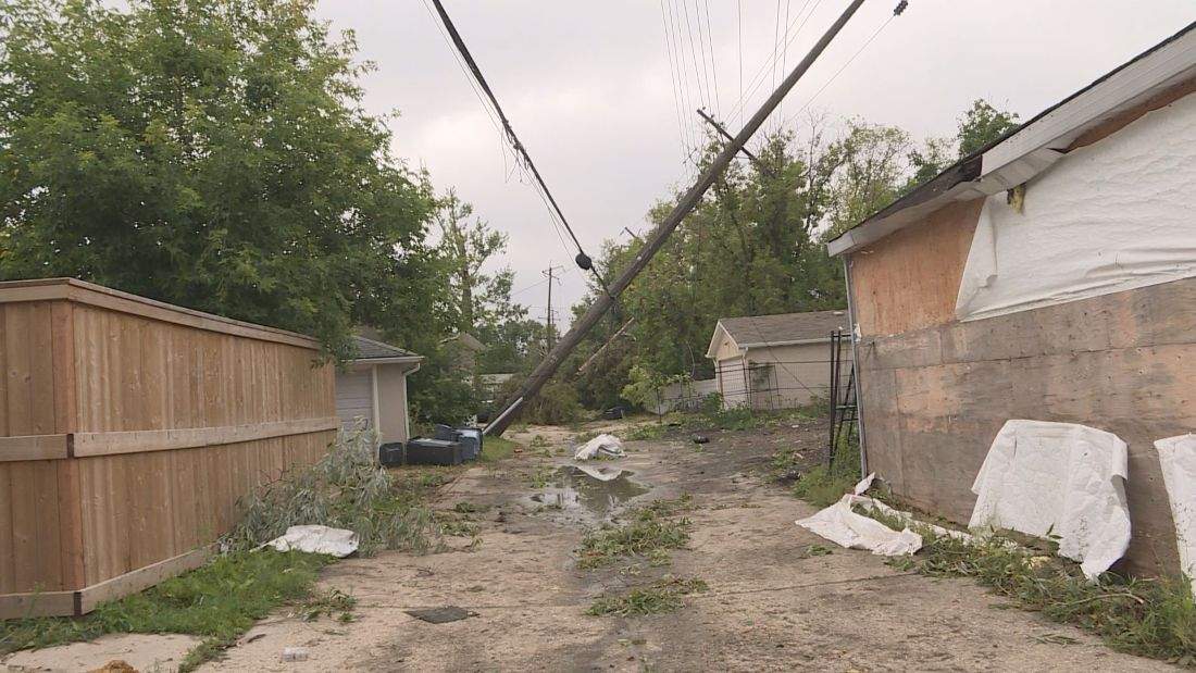 Tornado confirmed in Winnipeg neighbourhood, another west of the city
