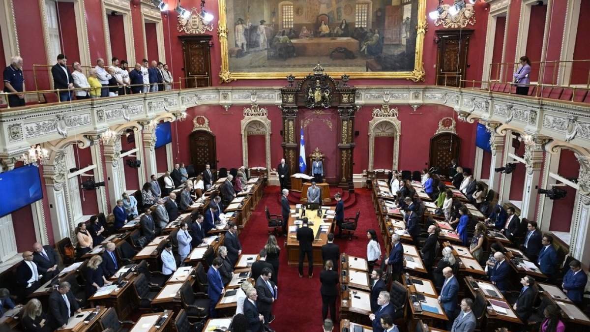 Lawyer seeks order forcing Quebec legislature members to swear oath to the King