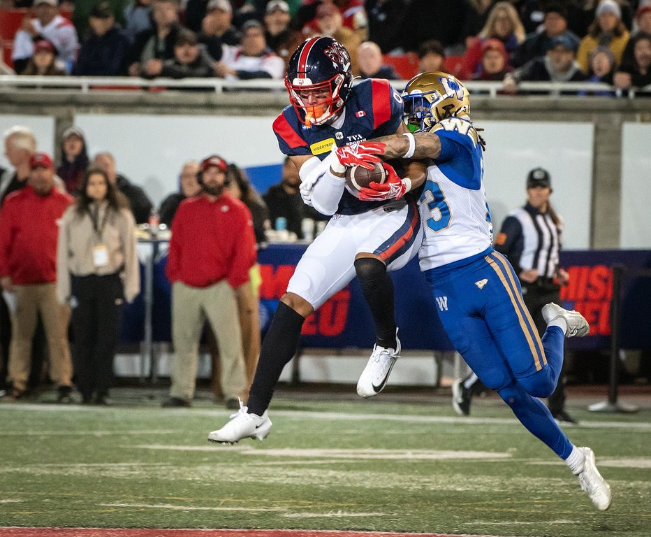Alouettes оглавяват Bombers с 37-10, победа в Източна дивизия