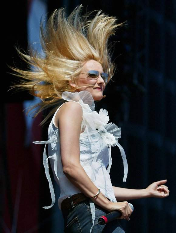 Montreal-raised rock singer Sass Jordan dies at 63
