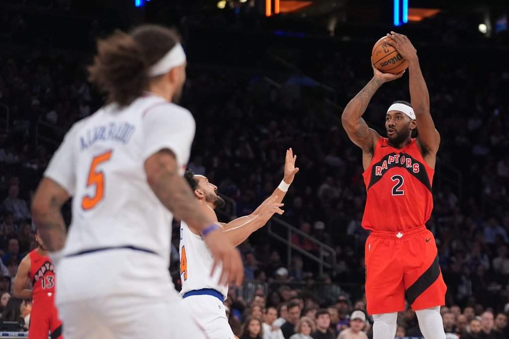 Raptors try to ignore expectations ahead of season