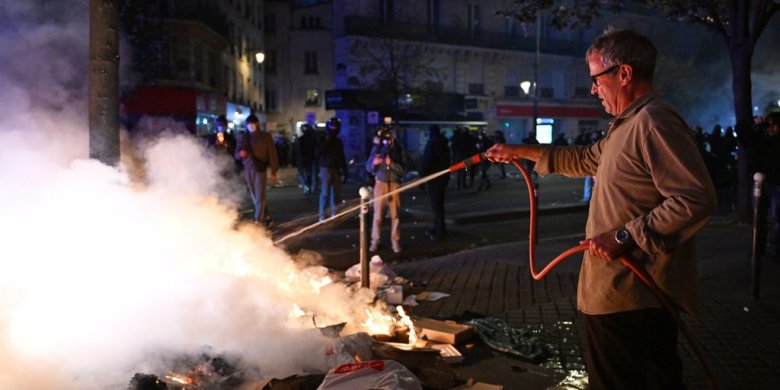 Macron condemns rioting during nationwide day of protests