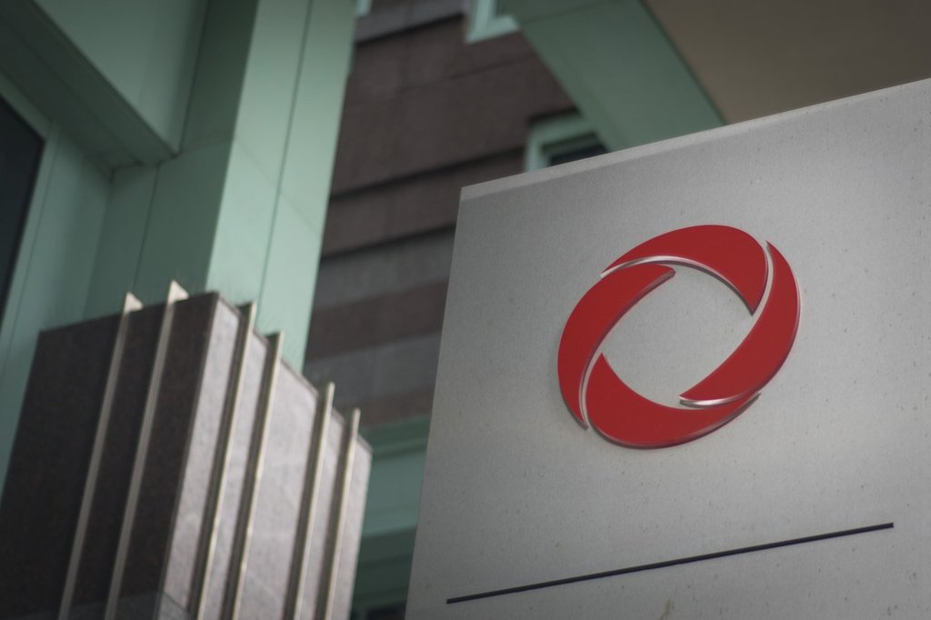 Rogers reports Q3 revenue edges higher
