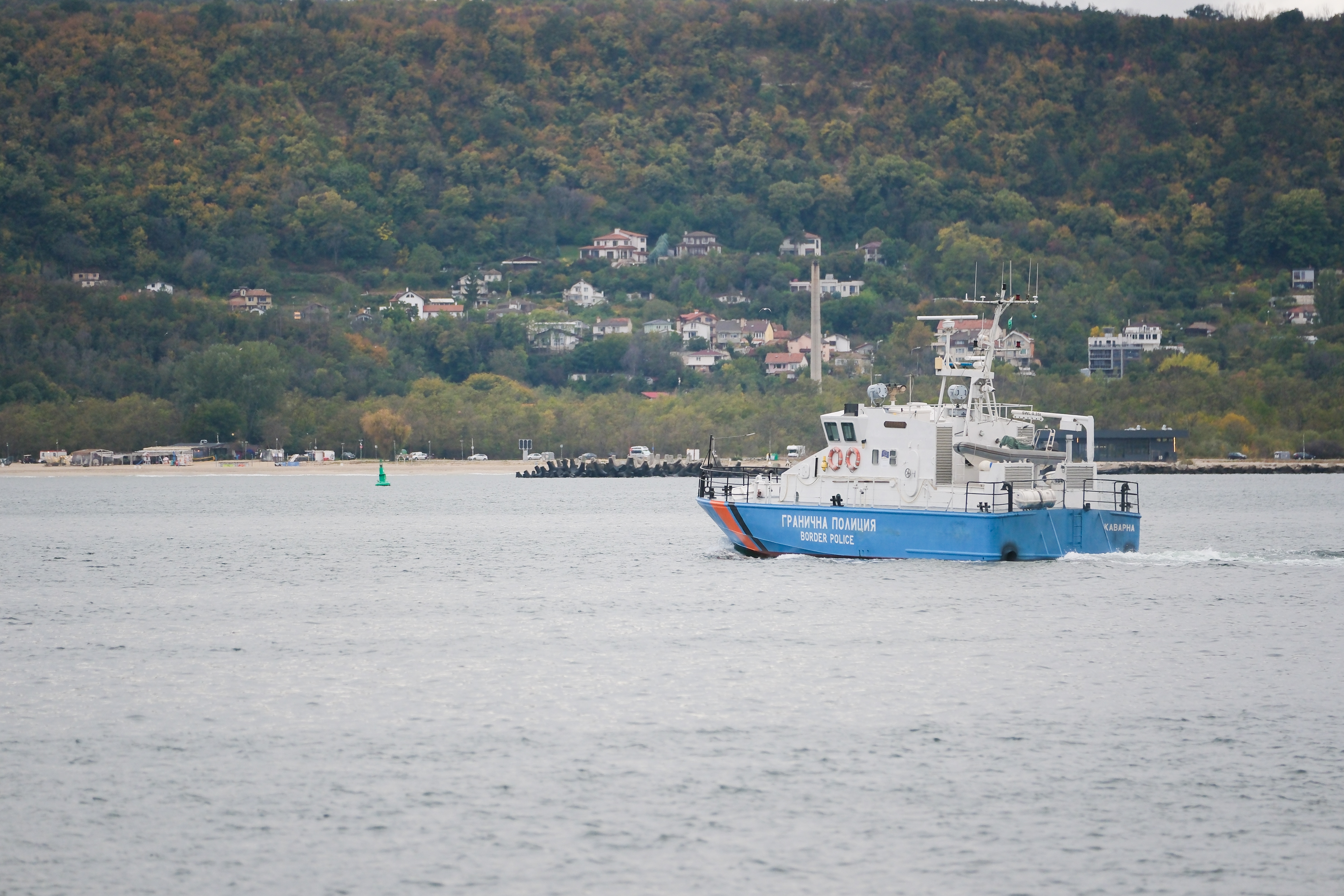 Дронове потопиха кораб в Черно море, не е ясно кой е нанесъл удара, казва България