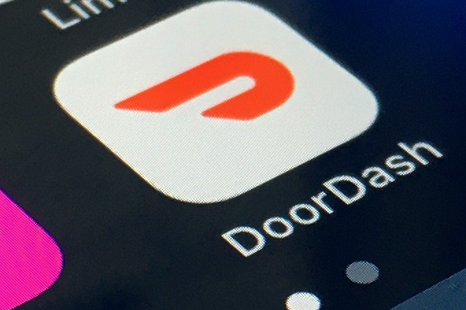 DoorDash се съгласява да придобие съперника за доставка на хранителни стоки Instacart за $17 милиарда