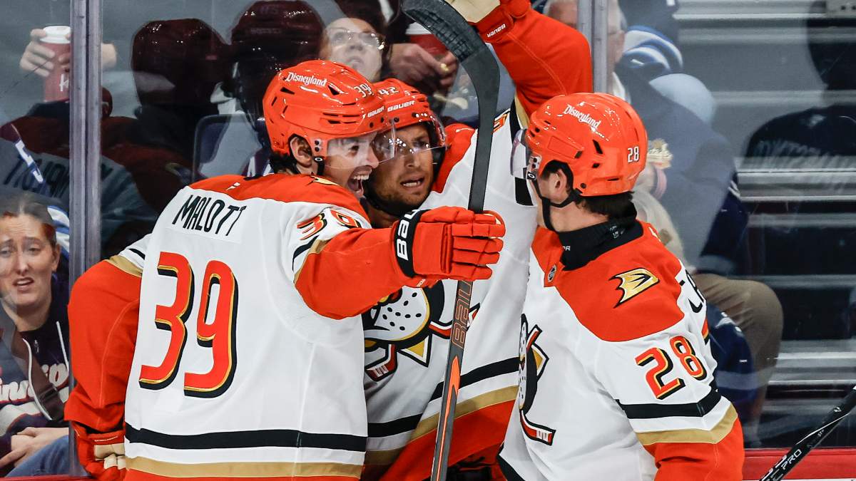 Winnipeg Jets suffer first regulation loss of season, falling 5-1 to Anaheim
