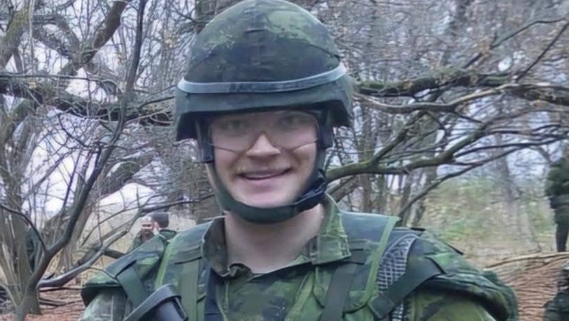 Семейство на тежко обгорен войник в CFB Уейнрайт споделя трагичните си наранявания