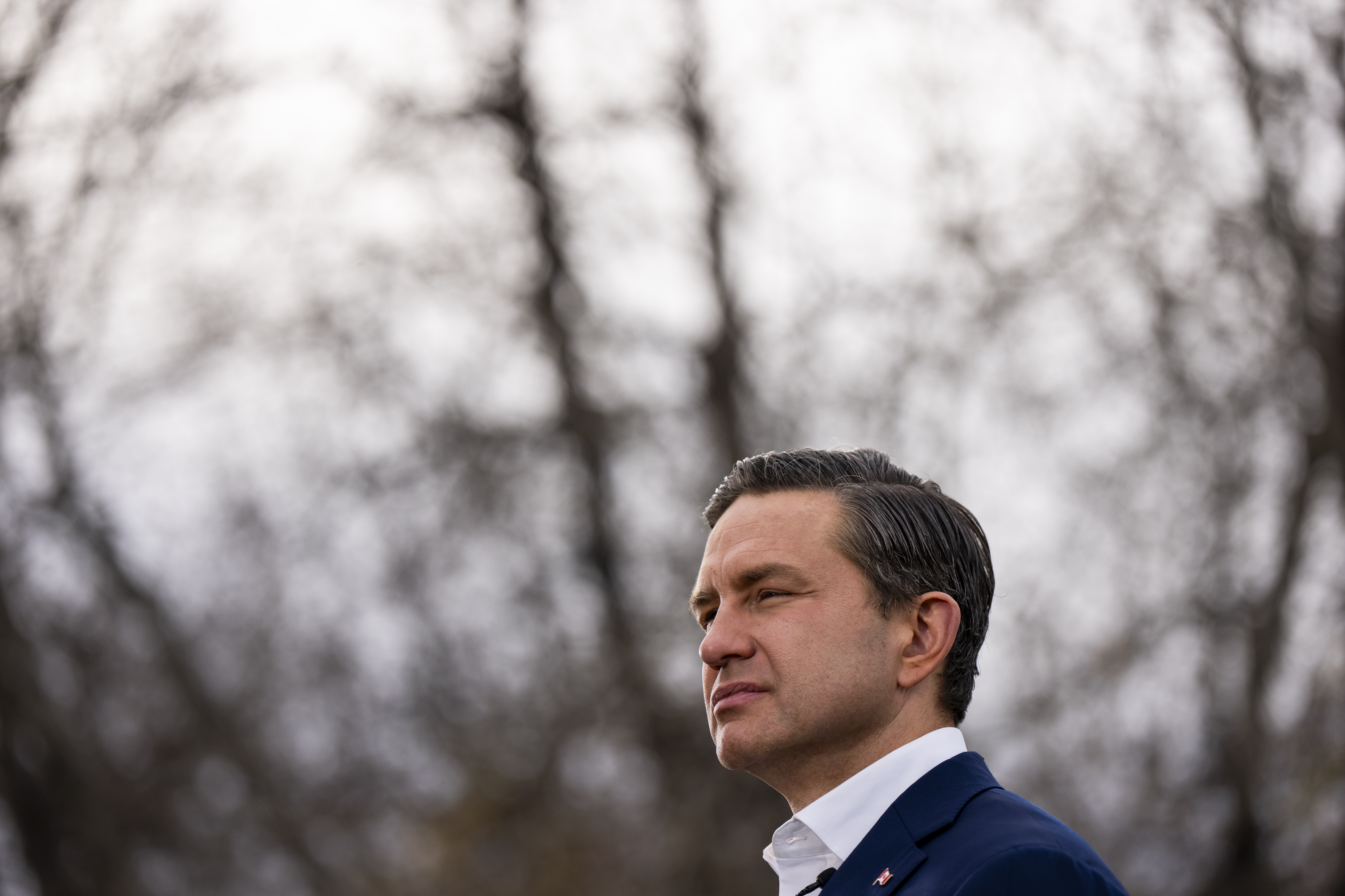Poilievre иска от Карни да отмени забраната за петролни танкери на Британска Колумбия