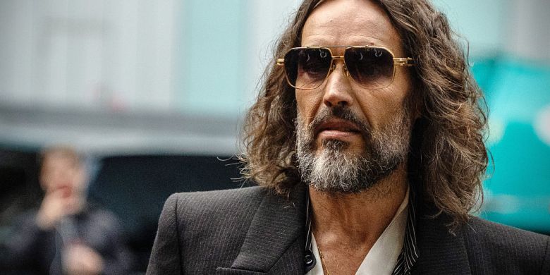 Russell Brand a 'voracious' sexual predator, U.K. prosecution says at trial