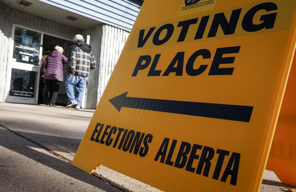 „Едва ли е изненадващо“ много бизнес лидери от Алберта да мълчат след раздялата: експерт