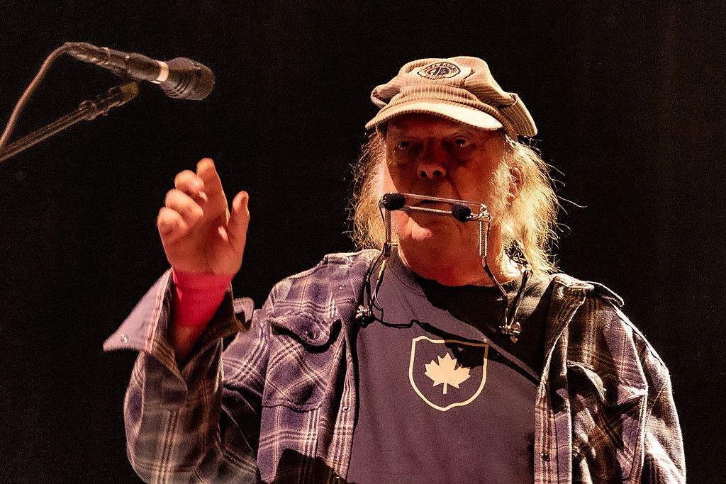Neil Young sues Trump a 2nd time over unlicensed use of his music at rallies