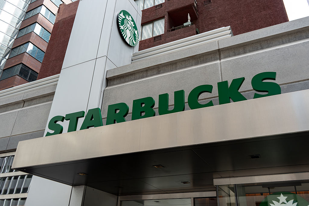 Групов иск в САЩ твърди, че Starbucks е етикетирала неправилно напитки без захар